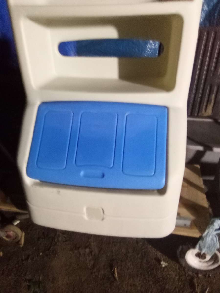 childrens toy box