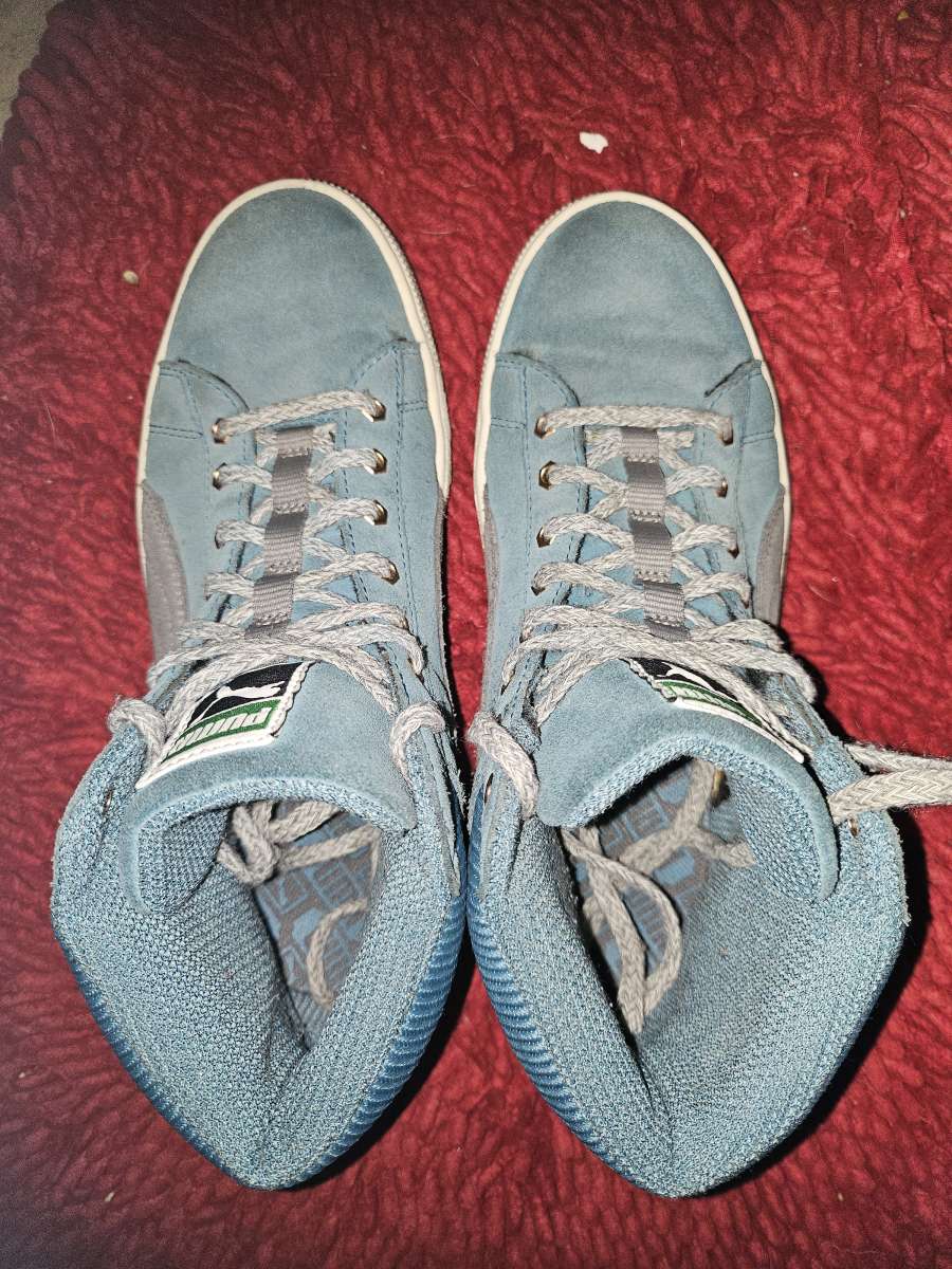 womens PUMA suede sneakers blue green size 7