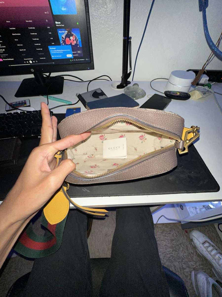 gucci purse