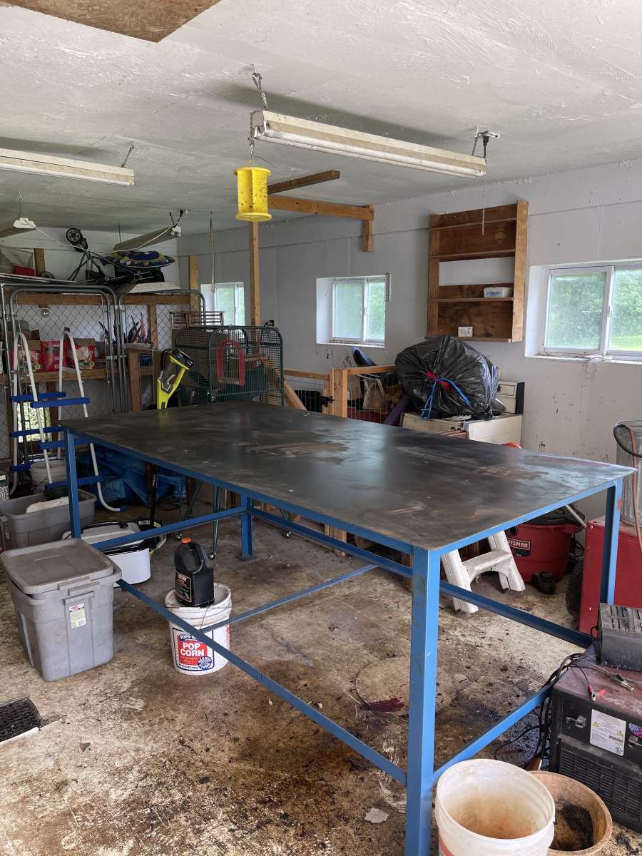 Large Wielding Table