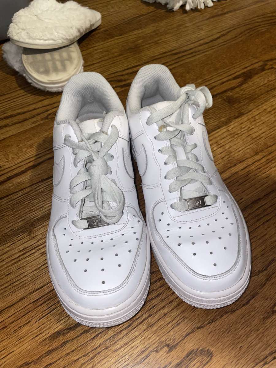 Selling Girl shirts some pants size SMed 2 Nike shoes size