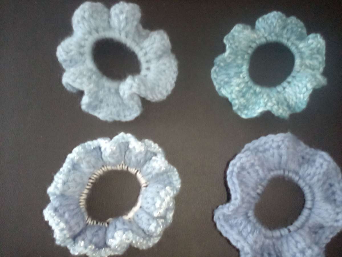 violets are blue scrunchie pack