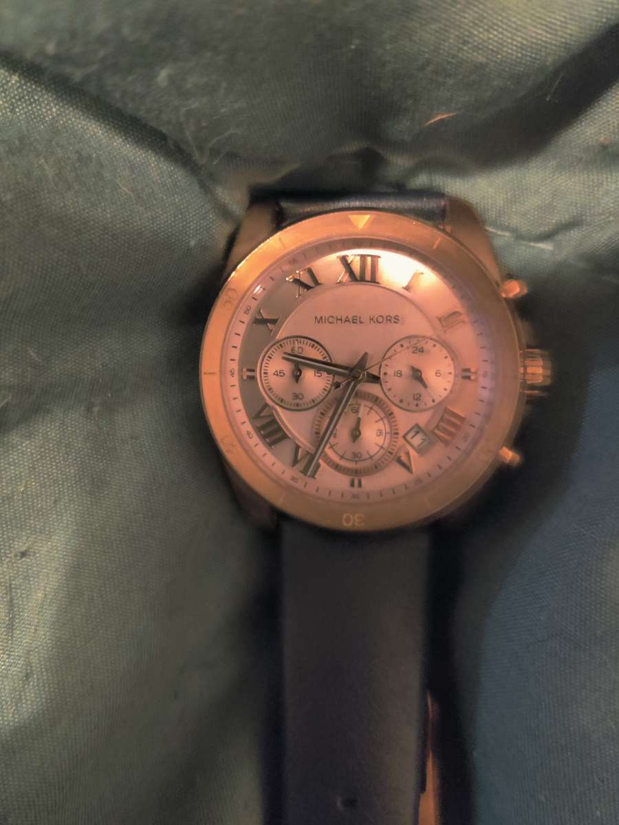 Michael kors rose gold watch