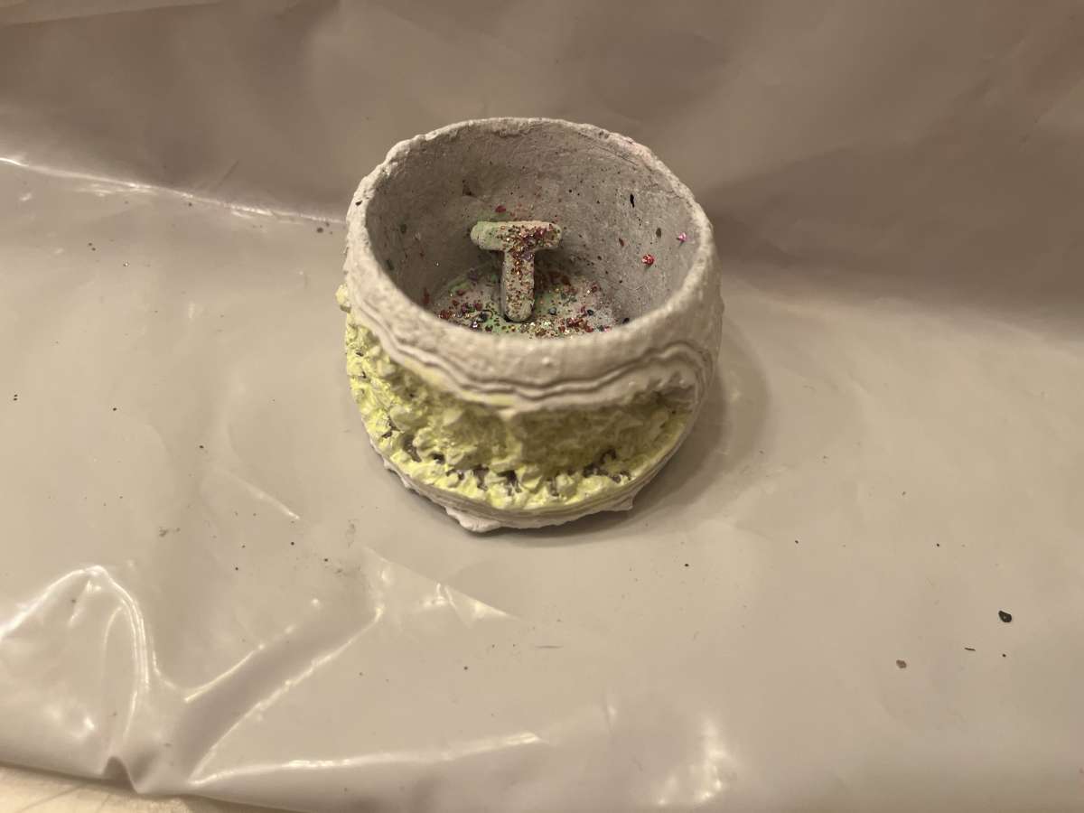 inicials custom your name on it I have diferentes colors