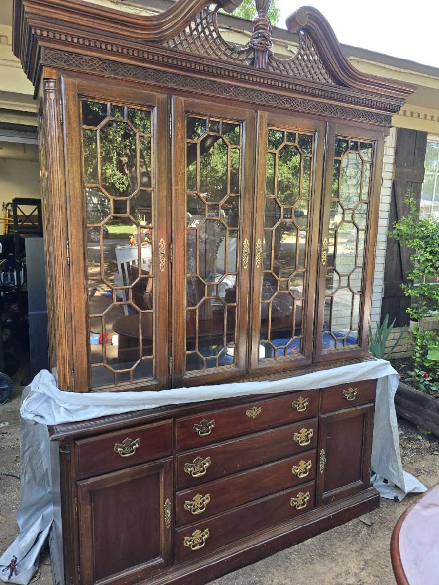 China cabinet
