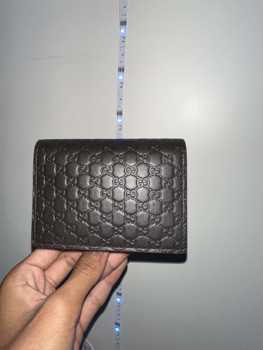 gucci wallet