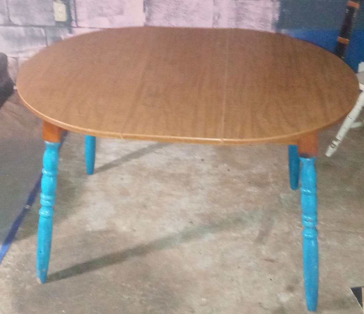 4 people dining room table with chairs