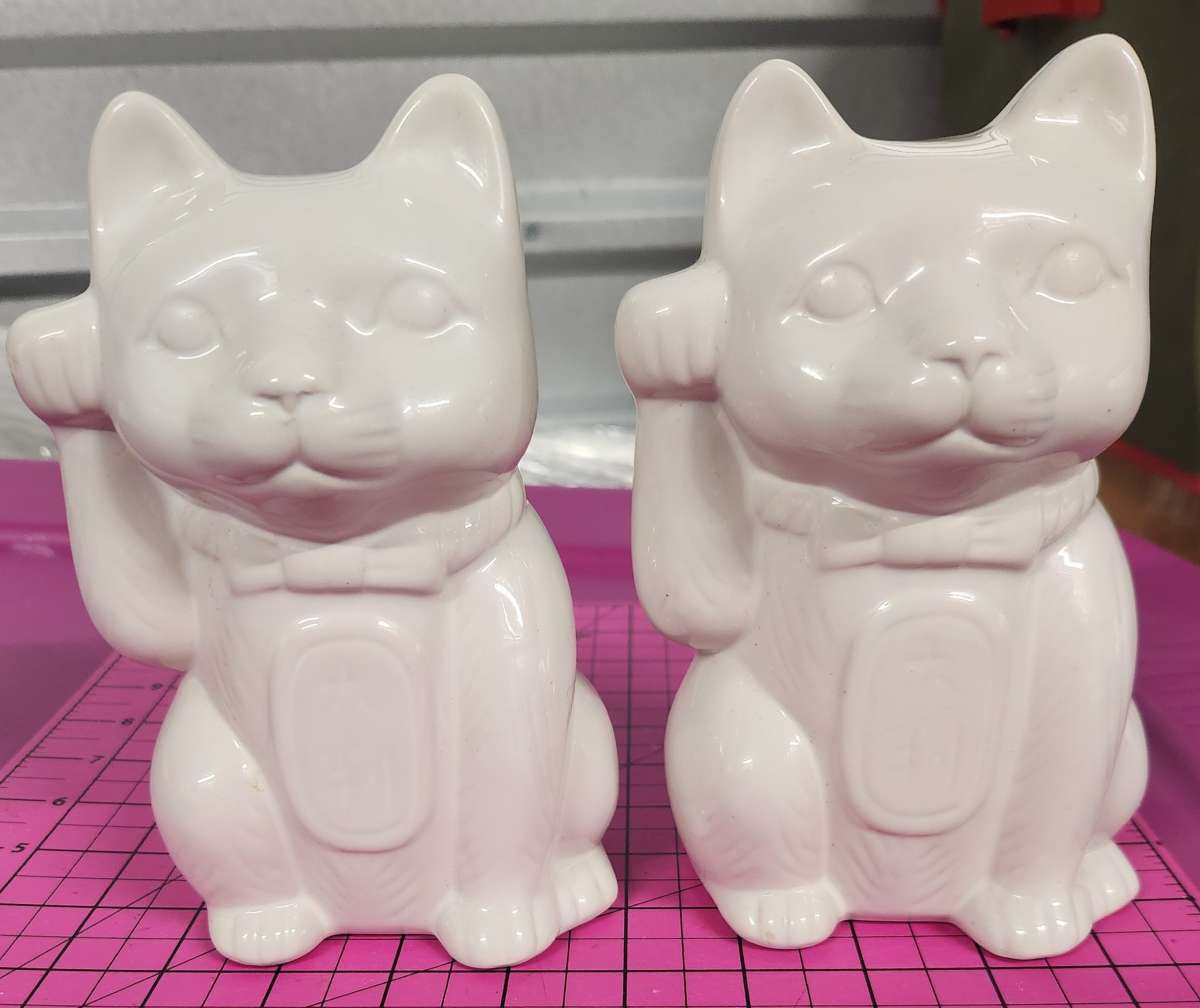 Two 14oz White Ceramic Japanese Maneki Neko Mugs