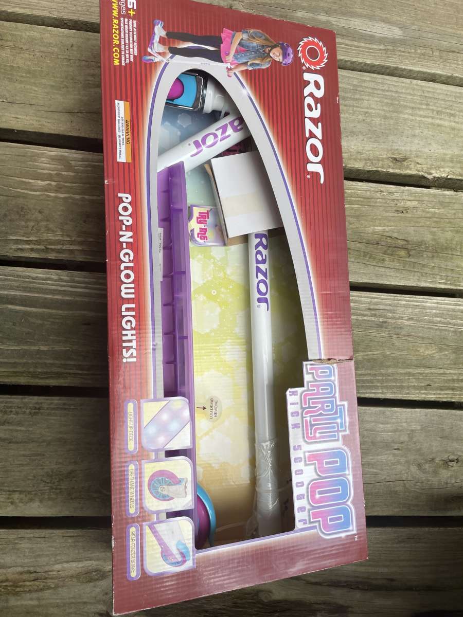 Kids light up razor scooter