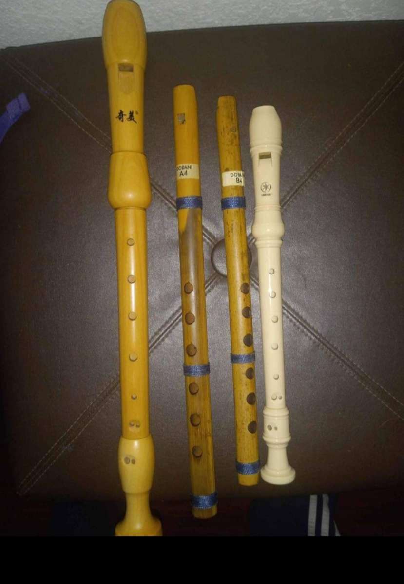 set of flutes