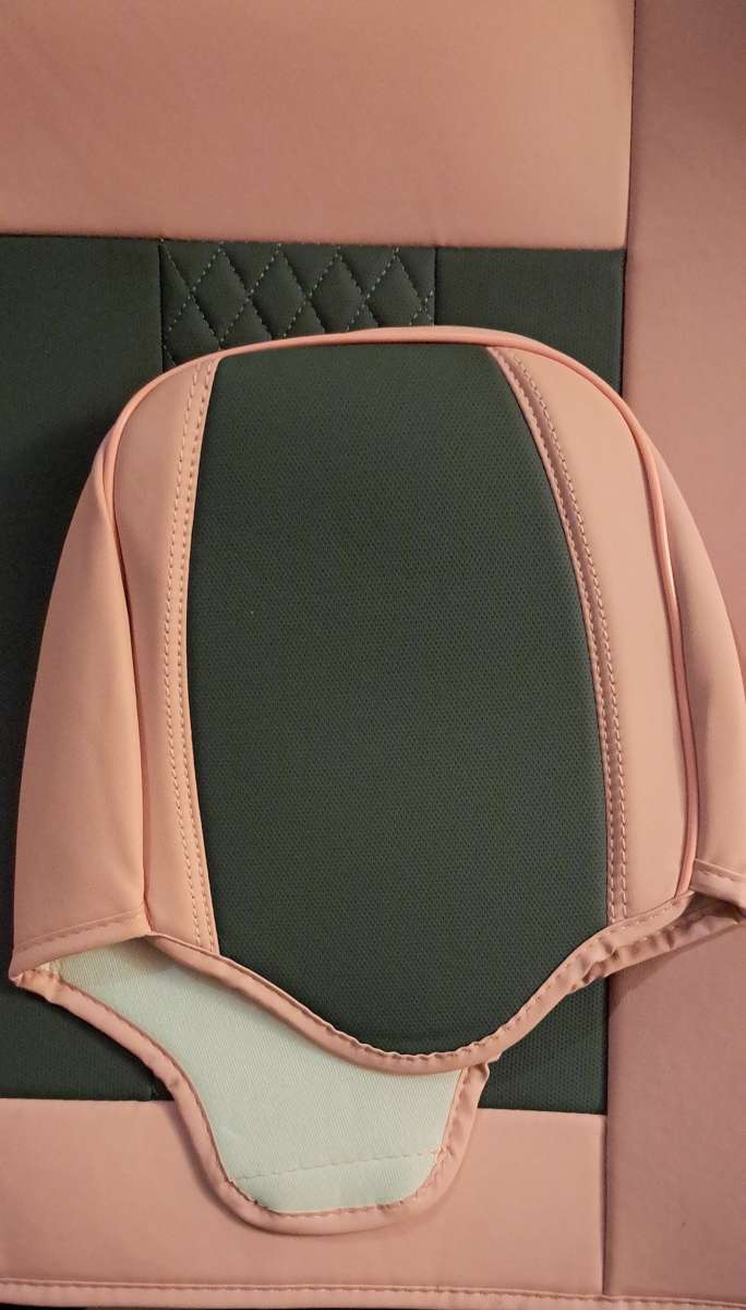 NWT BRAND NEW STILL IN ORIGINAL PACKAGING Doogo Seatcovers