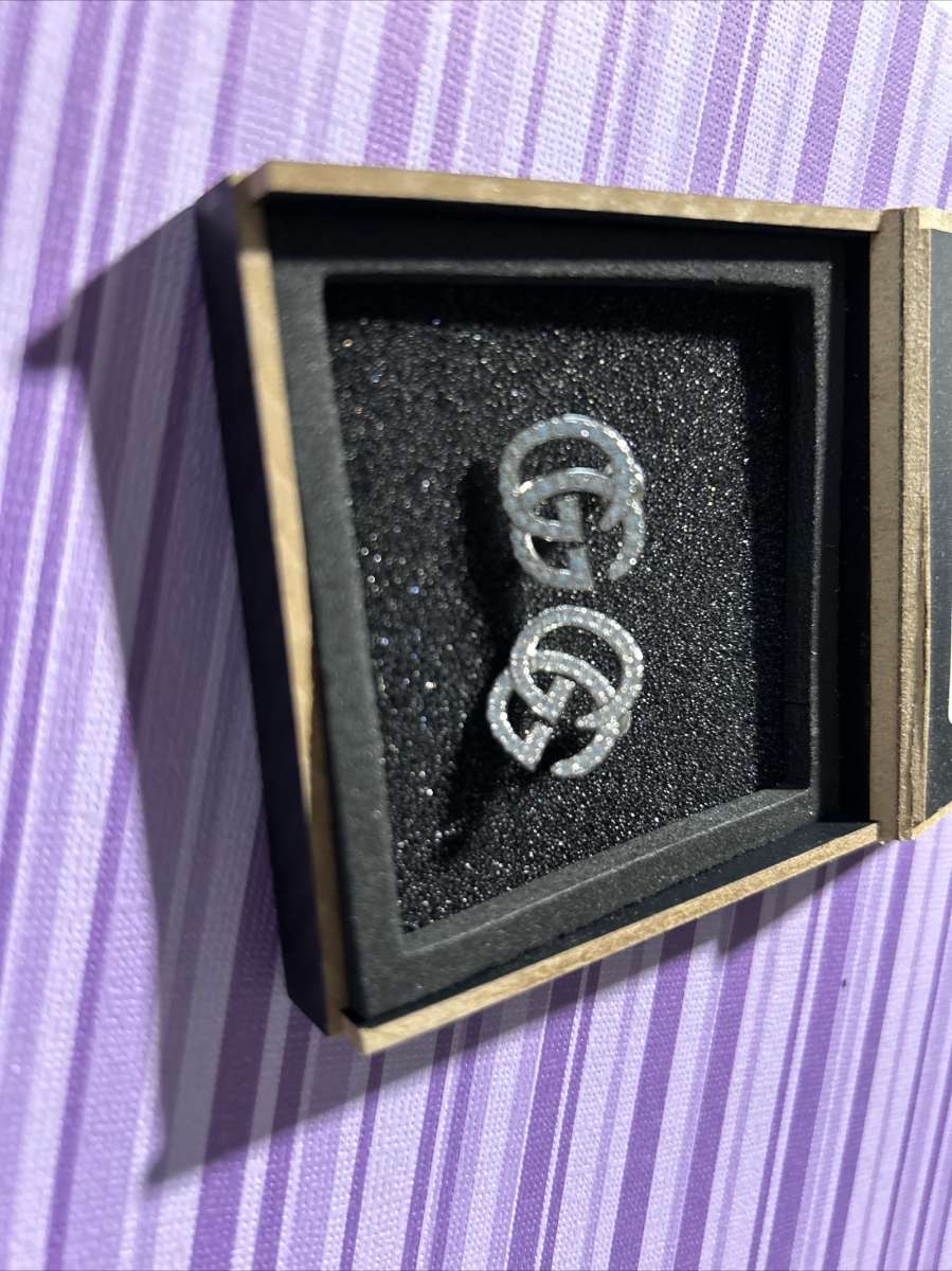double G fashion earring