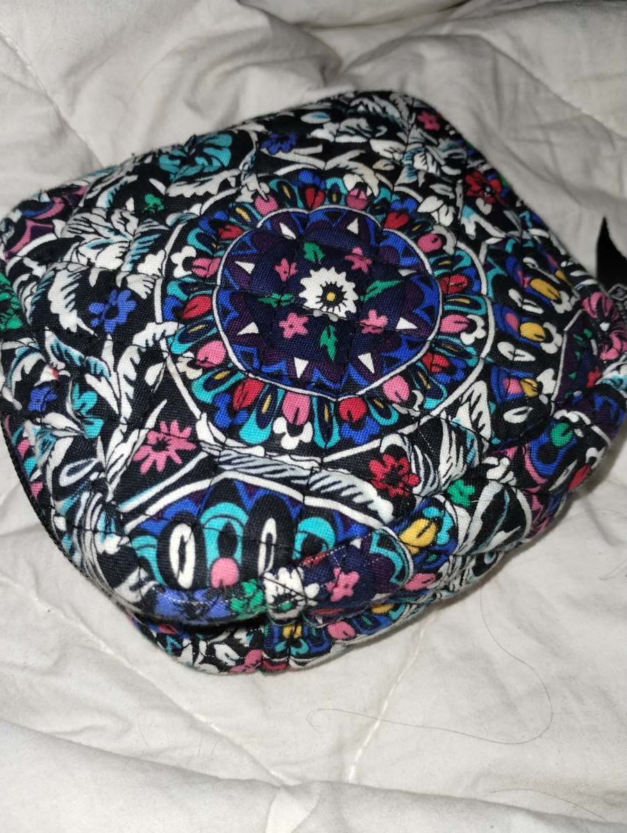 Vera Bradley makeup carrying case