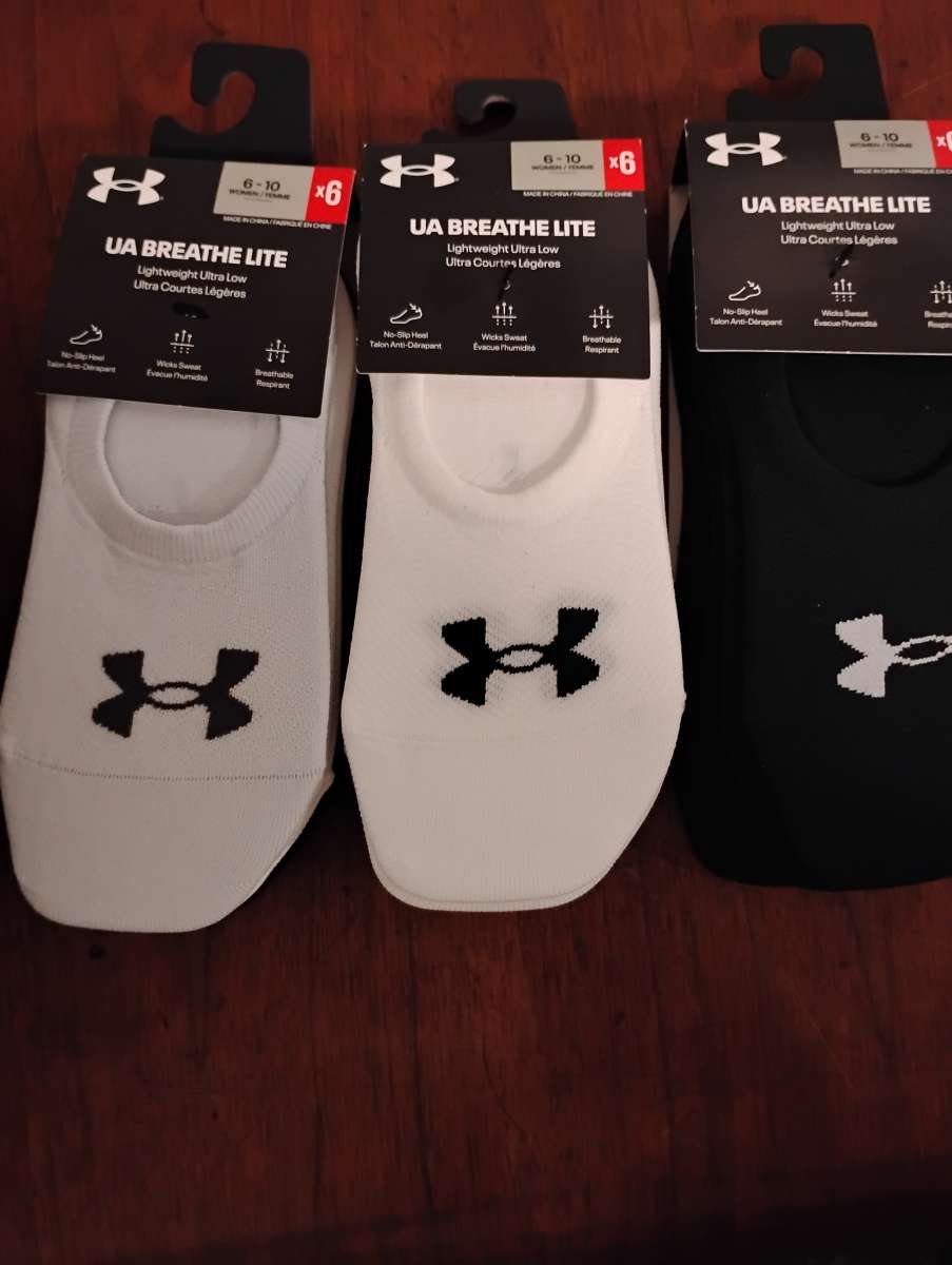 3 PKSWOMENS UNDER ARMOUR BREATHELITE ULTRA LOW SOCKS