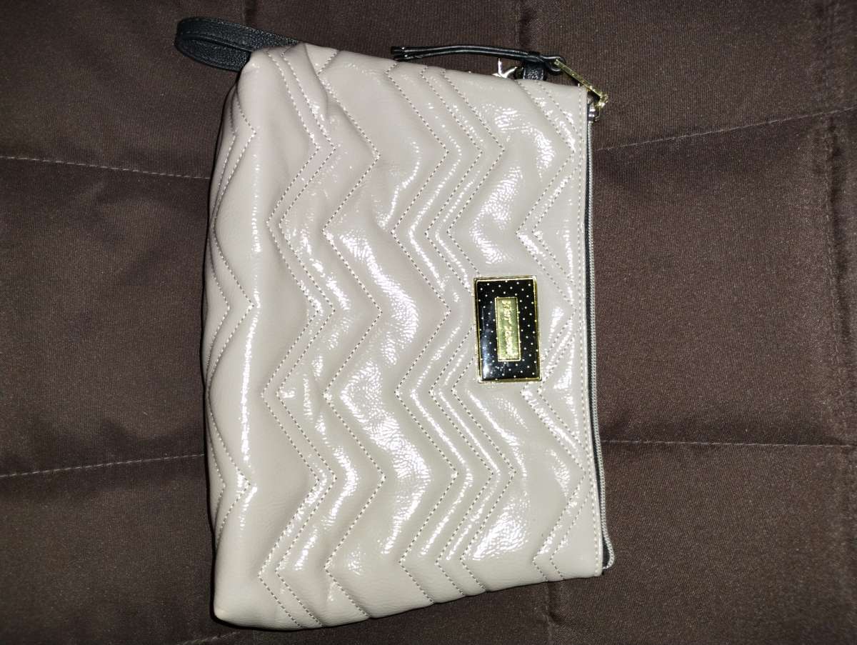 Bestsy Johnson wristlet