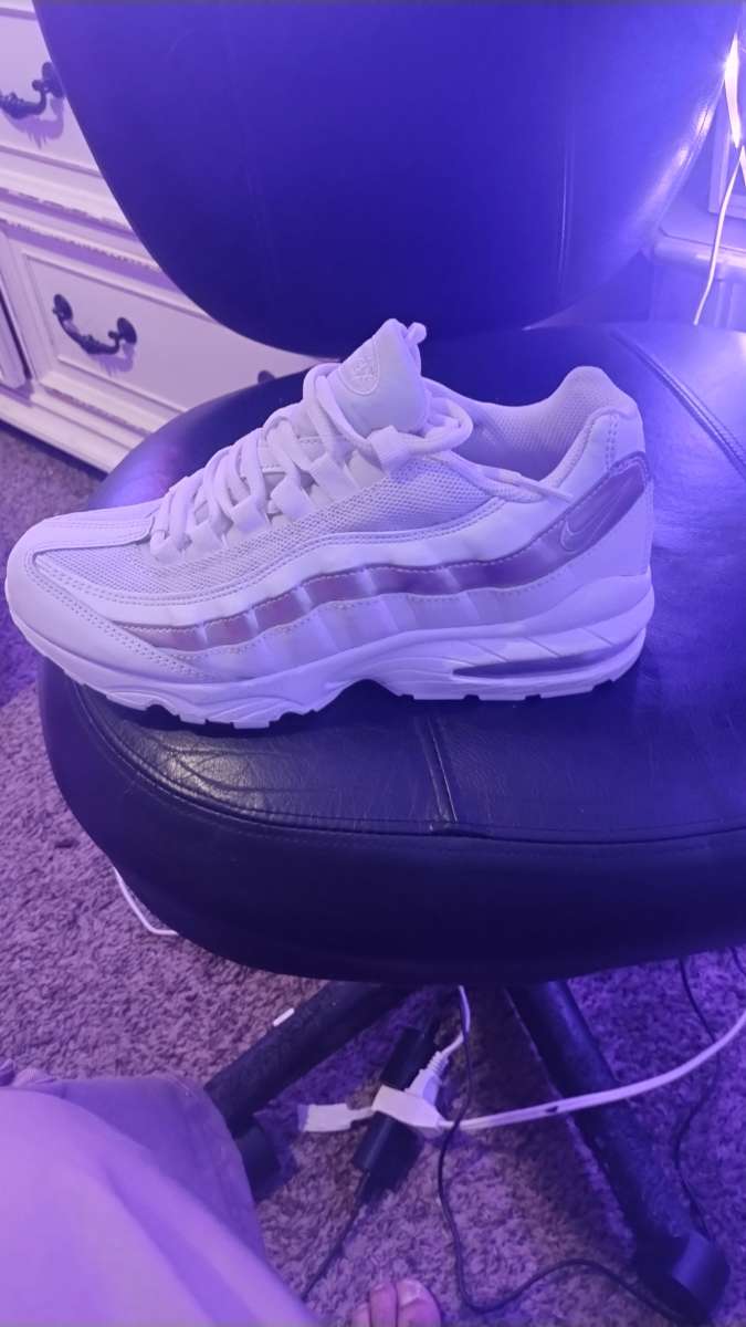 womans fashion 8 and half to 9 shoe