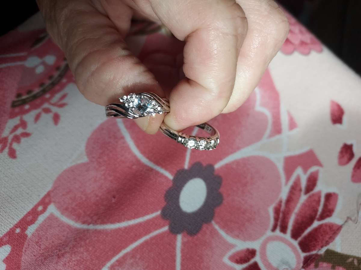 size 7 925 SILVER W  PERFECT CZ STONES  SET