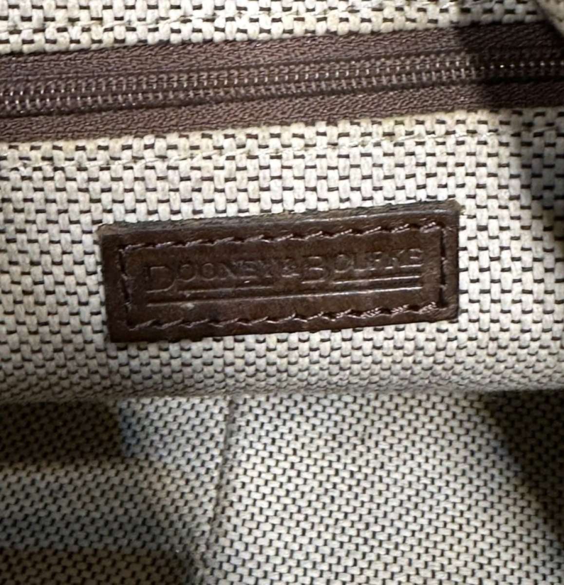 vintage authentic Dooney and Bourke shoulder bag