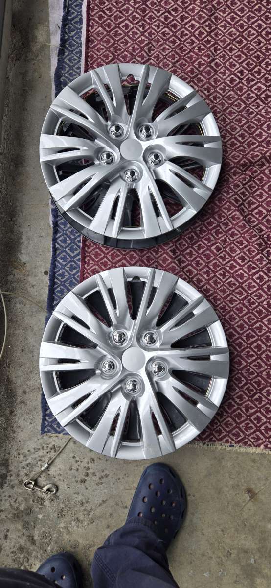 15 INCH HUBCAPS