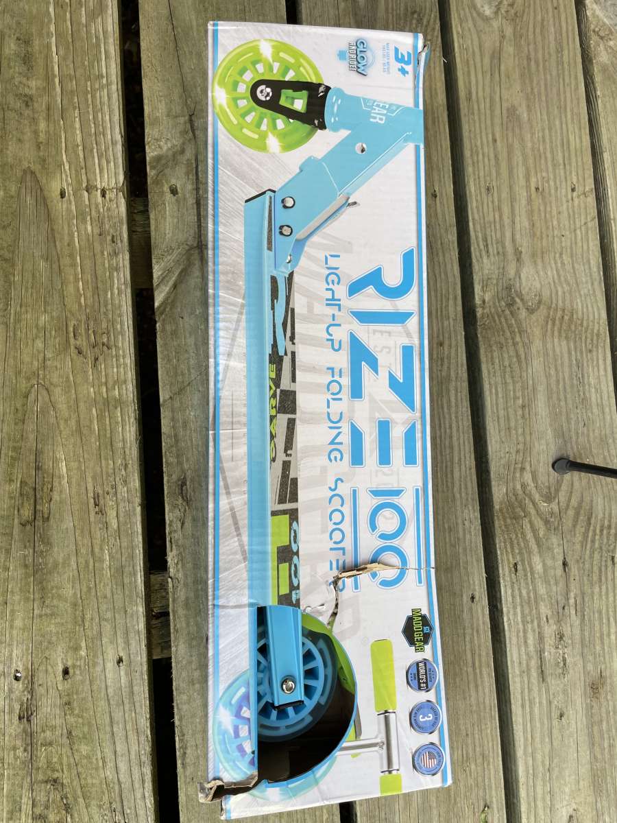 Kids Razor light up scooter