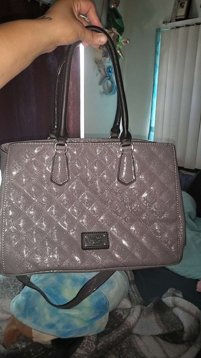 Womens Guess purse