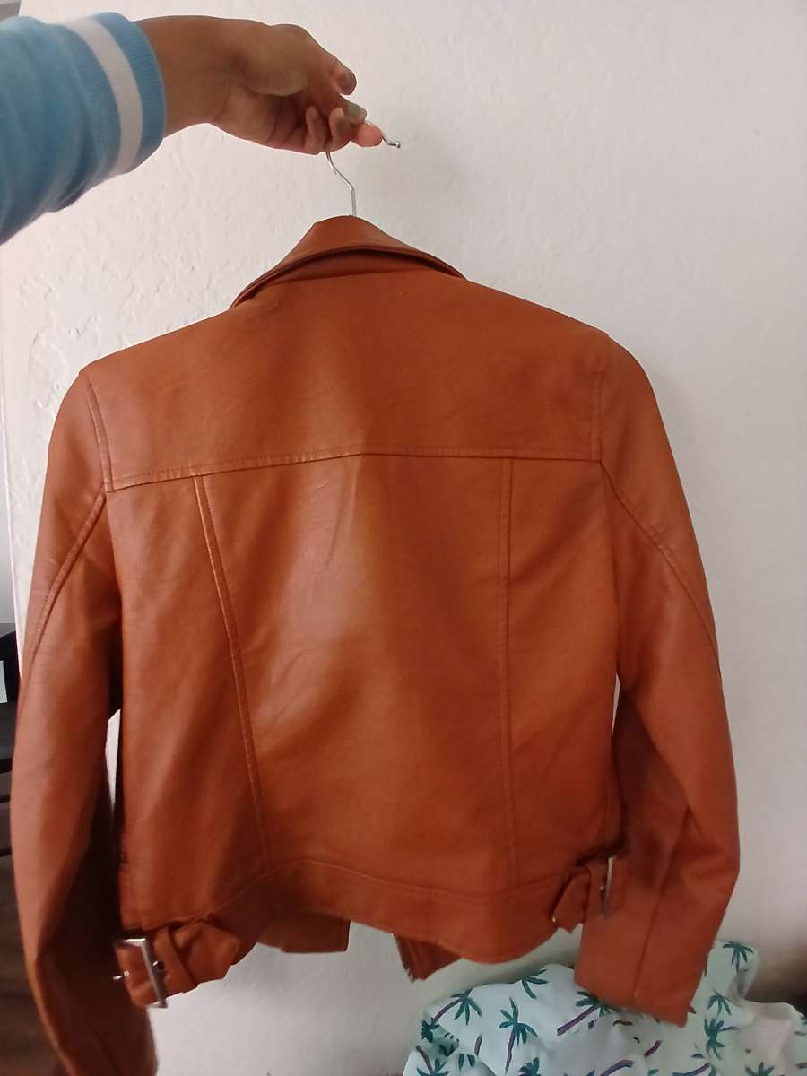 Leather jacket dark brown medium size