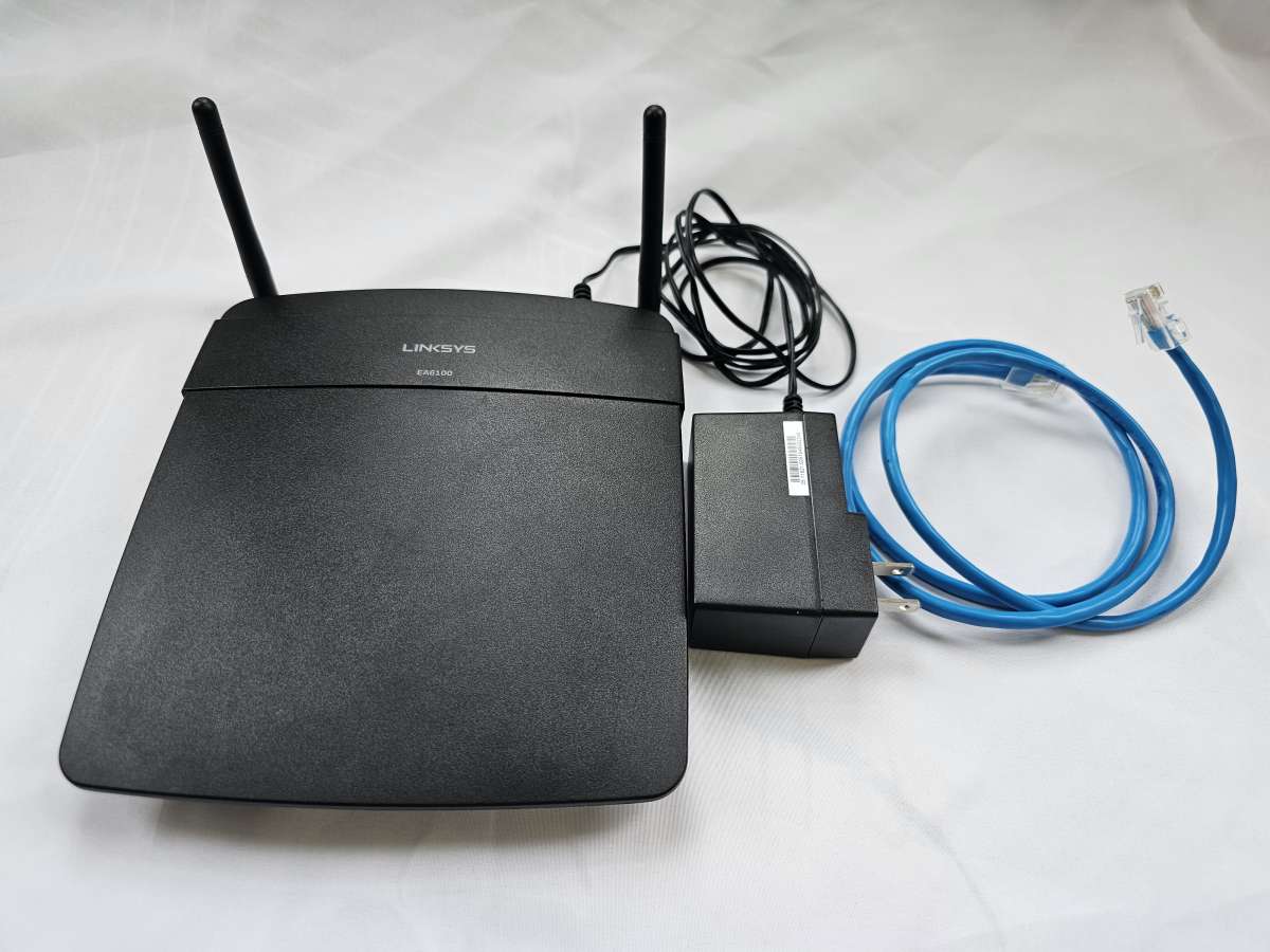 LINKSYS EA6100 Wifi Extender