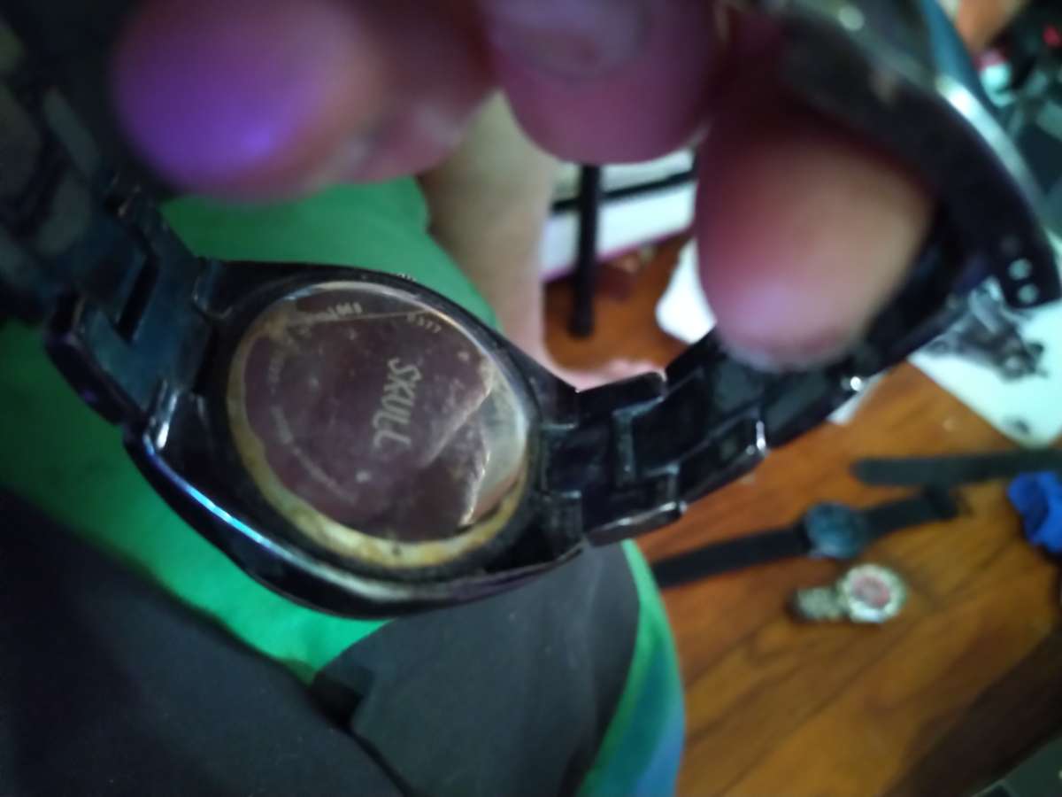 skull quartz analog watch dragon on face