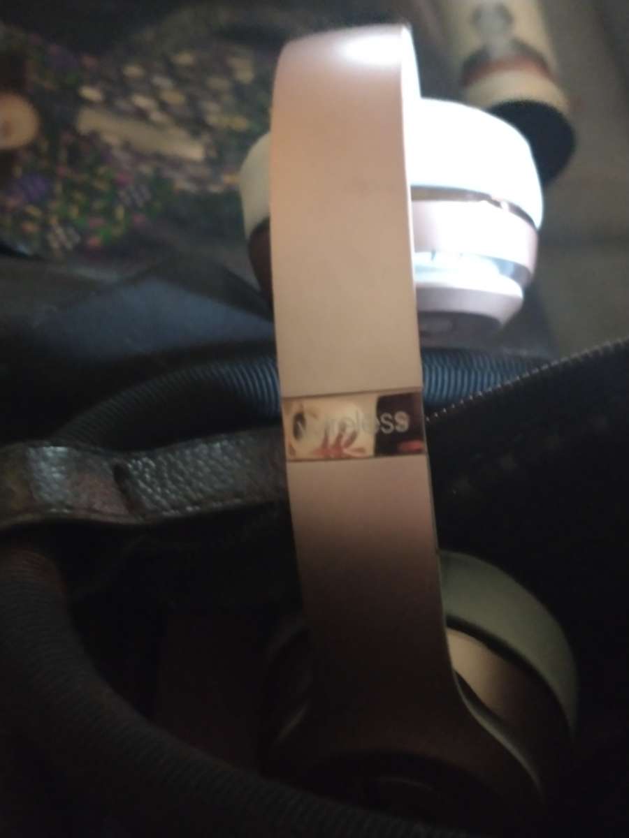 beats wireless headphones