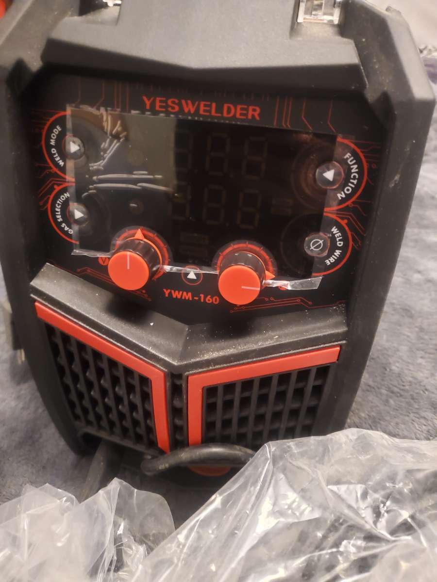 YesWelder with Helmet