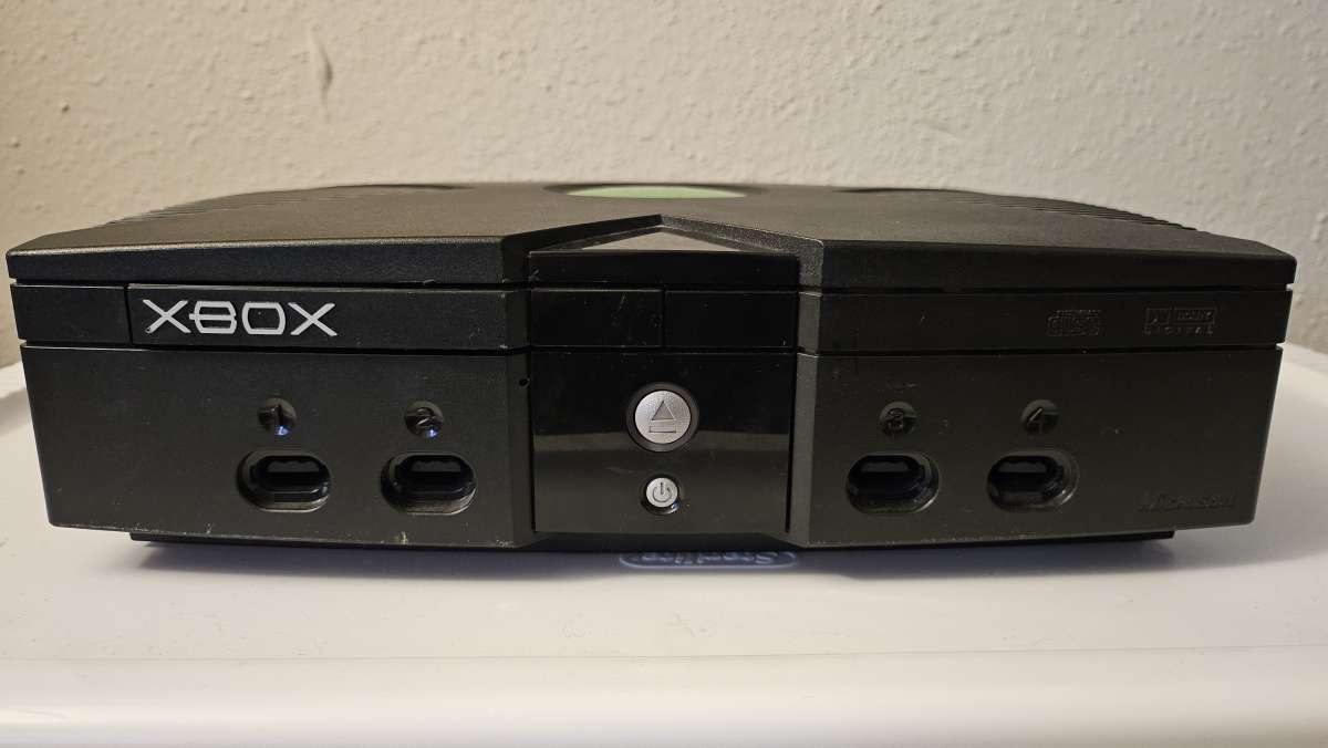 OG xbox console