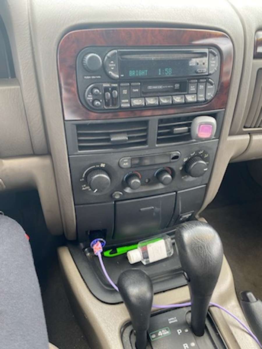 2002  Jeep Grand Cherokee