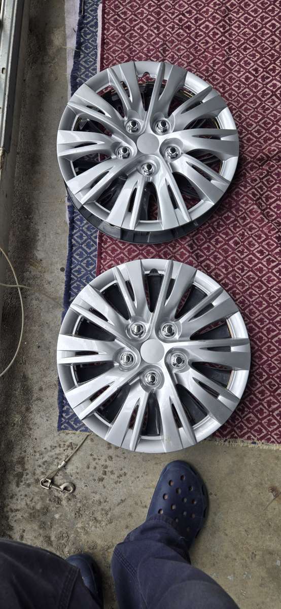 full set 15 inch hubcaps