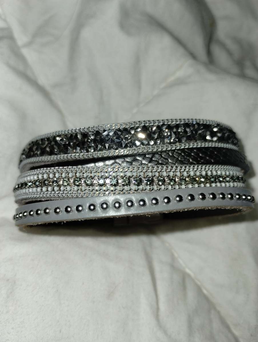 Leather wrap around bracelet with mini diamonds