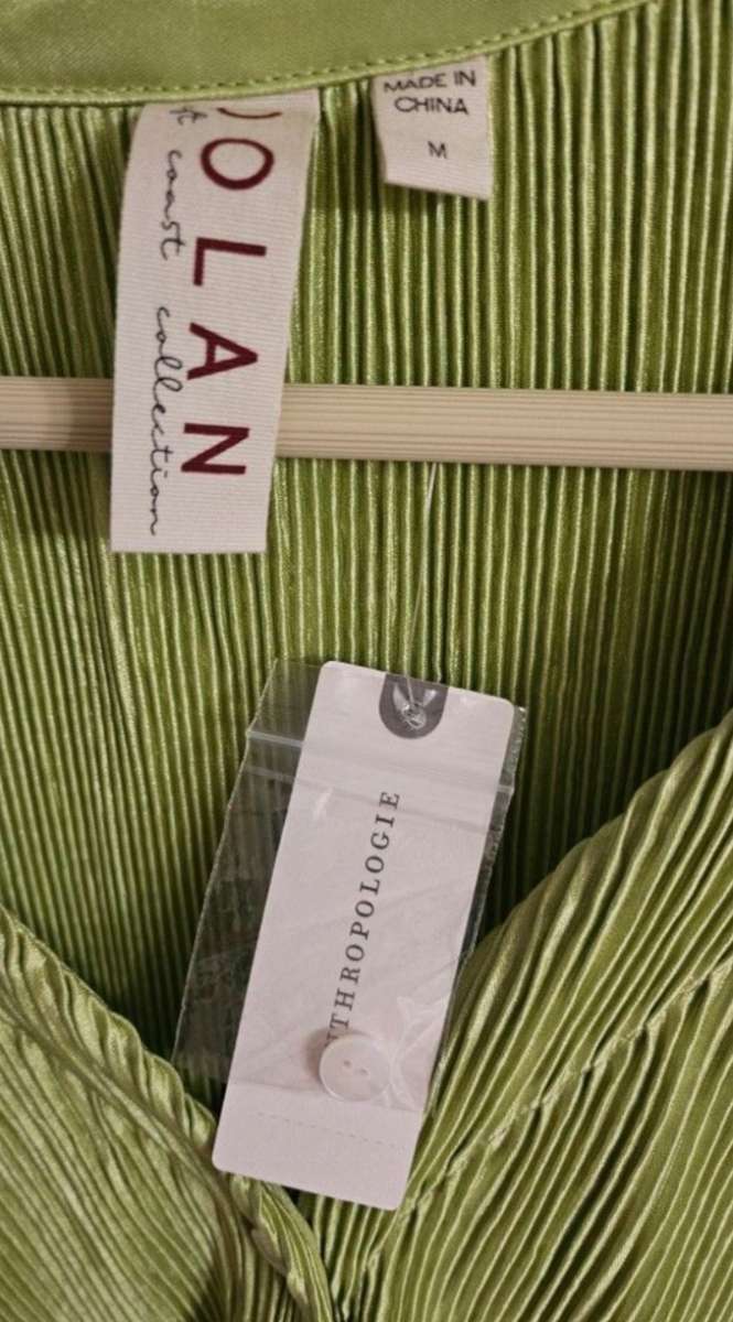 ANTHROPOLOGIE DOLAN GREEN LETTUCE HEM BUTTON BLOUSE