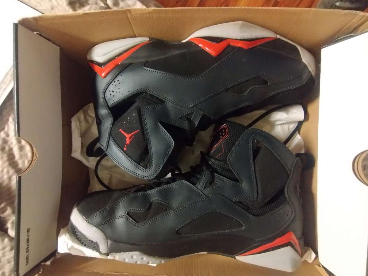 Size 13 Jordan True Flight