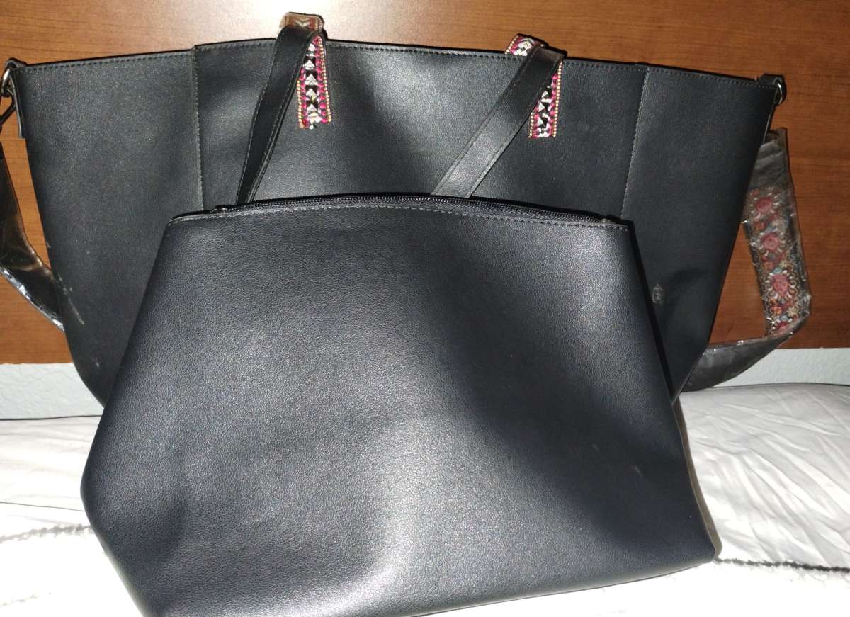 Two piece set Black leather tote