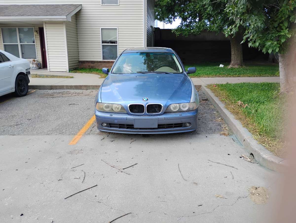 2002 BMW 530i