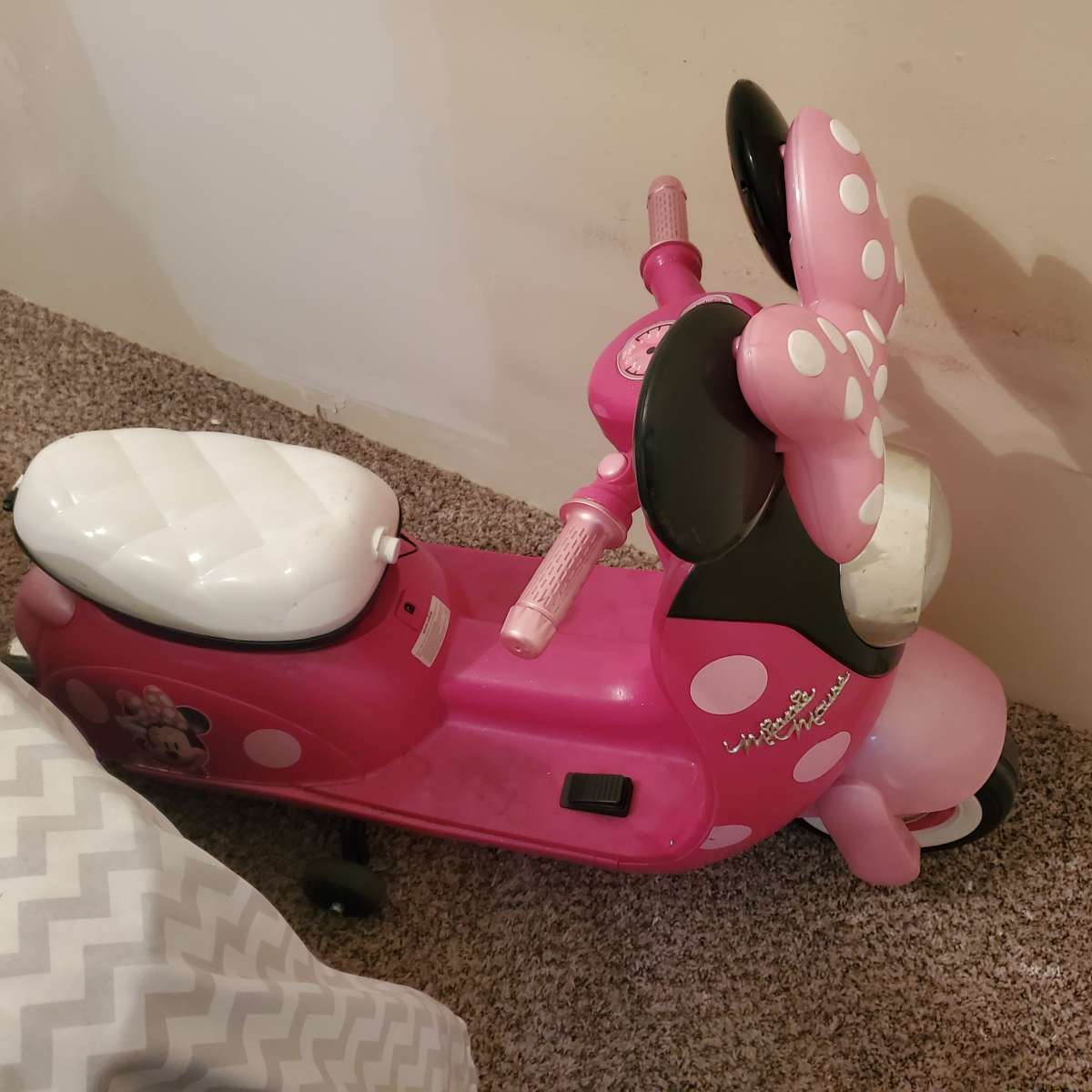 mini mouse scooter power wheel