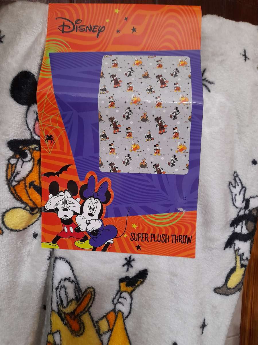 mickey vintage throw blanket