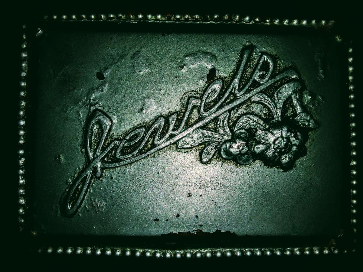 collector item vintage metal trinket jewel box late 1800s