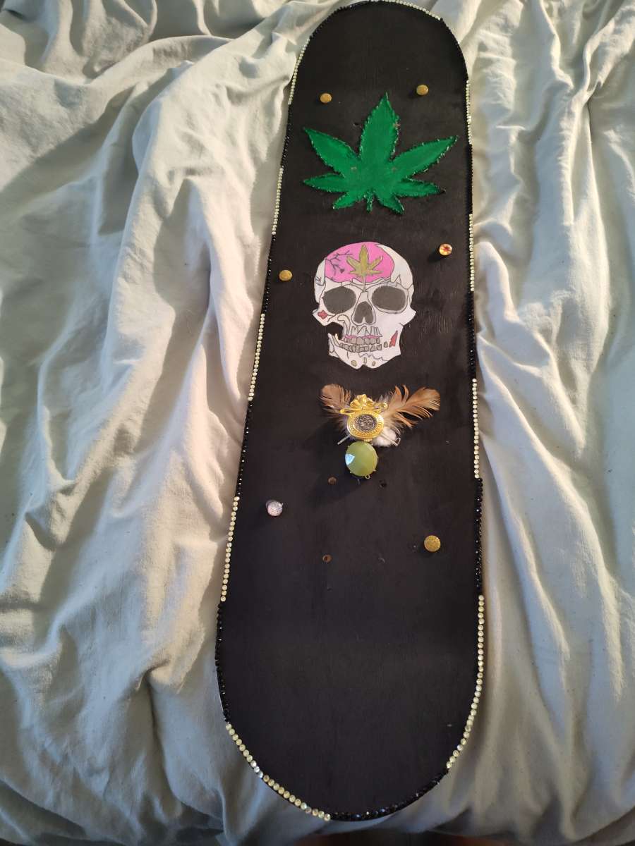 weed skateboard
