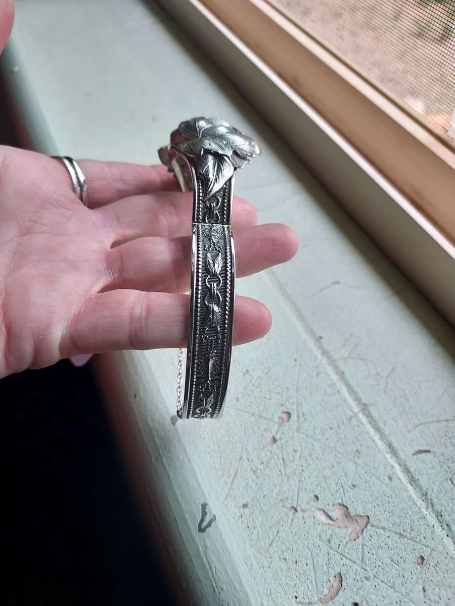 costume whiting  davis genuine hematite cabachon