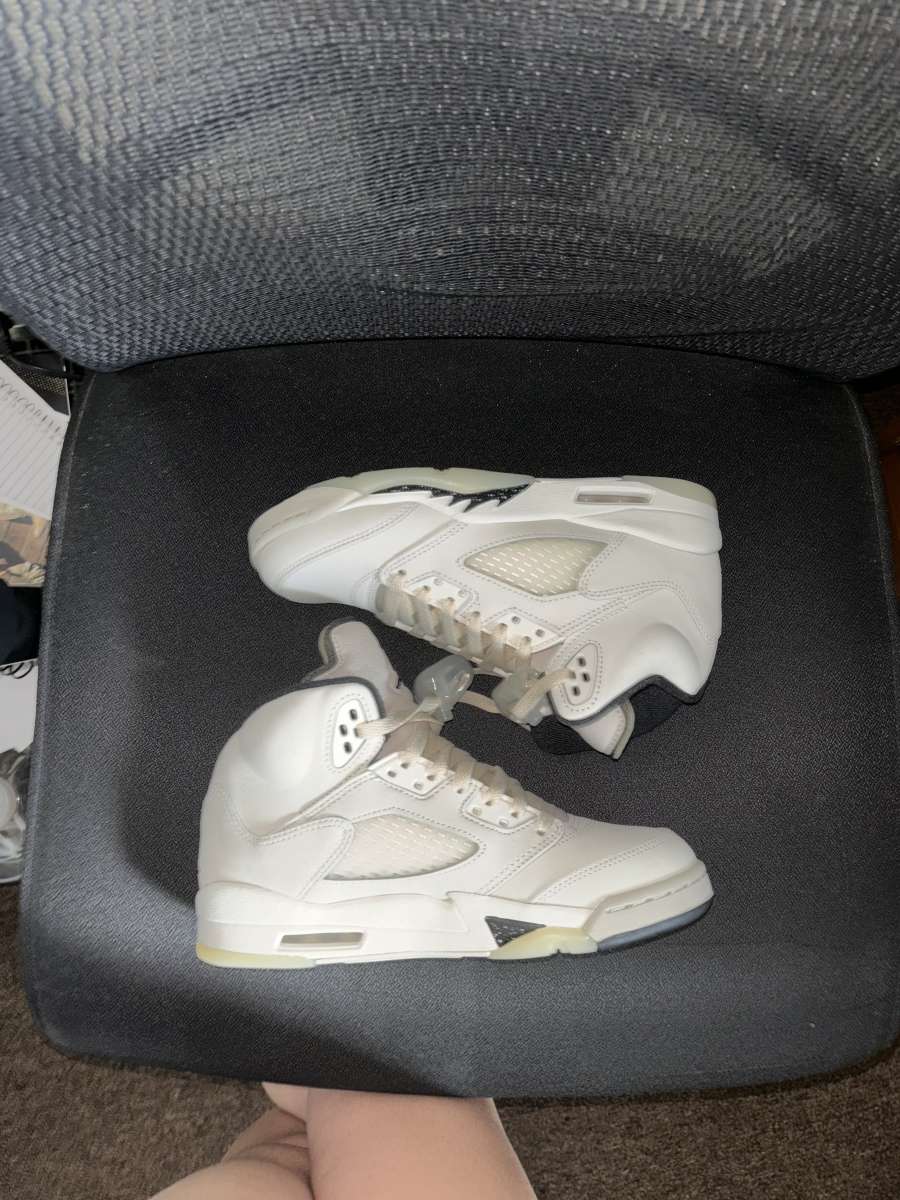Jordans 5 retro SE sail