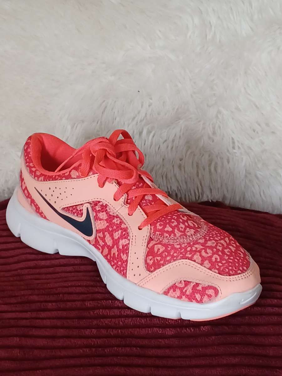 NIKE FLEX EXPERIENCE