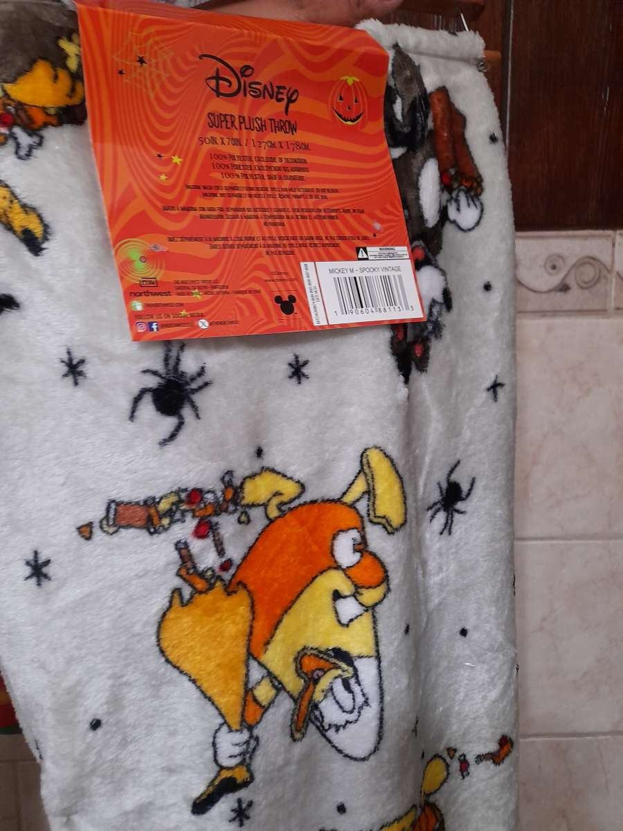 mickey vintage throw blanket