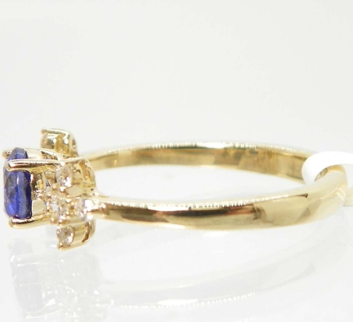 14k gold ring blue sapphire with diamonds