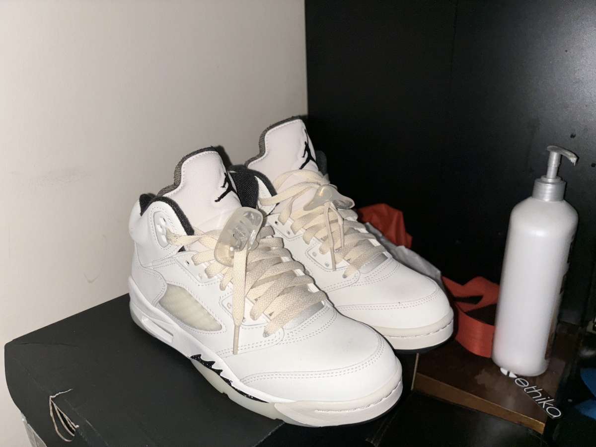 Jordans 5 retro SE sail