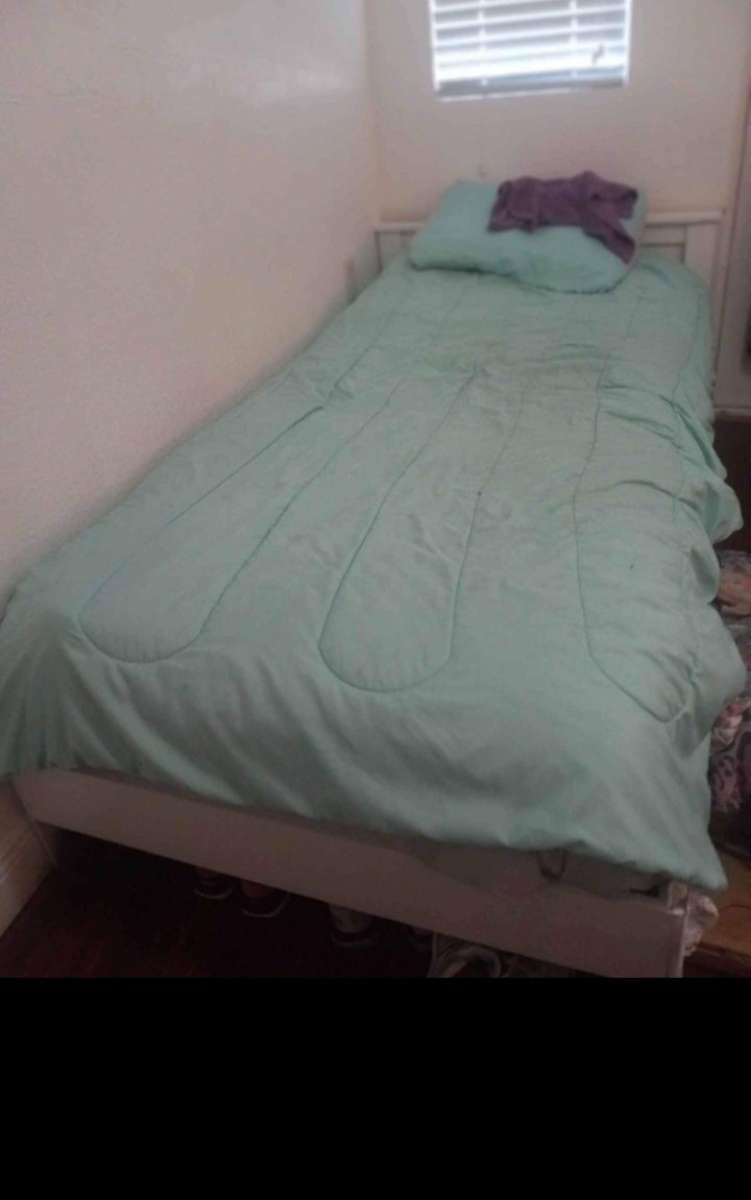 bed twin size