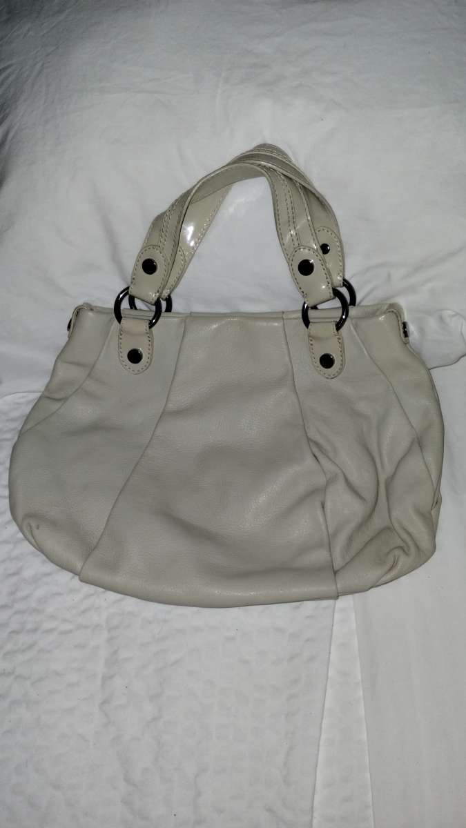 Vera Wang hobo